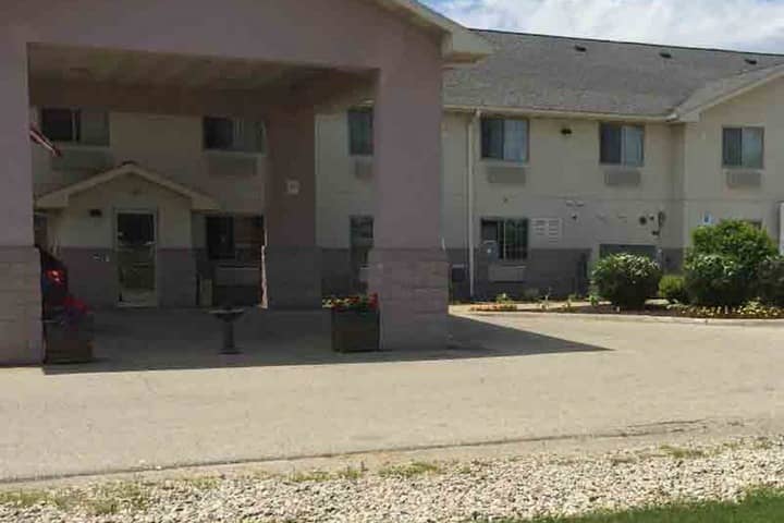 Hotel 74 of 144